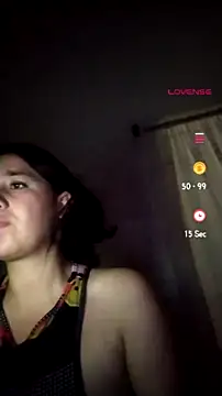 Snapshot of Annie_loveer chatting on June 29, 6:30 am Annie loveer online show from June 29, 6:30 am