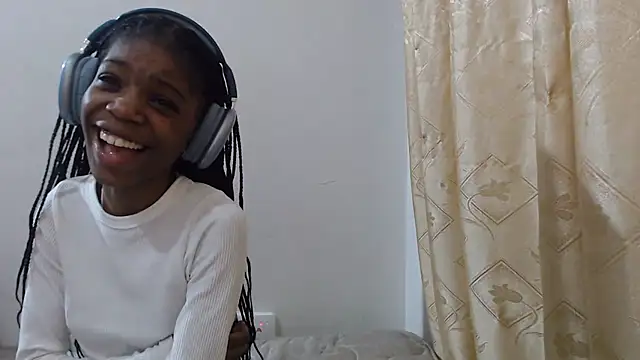 PetiteBarbie 05 online show from July 16, 4:51 am