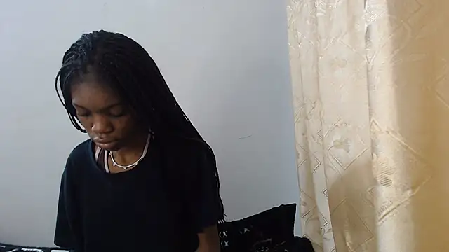 PetiteBarbie 05 online show from August 3, 6:12 am