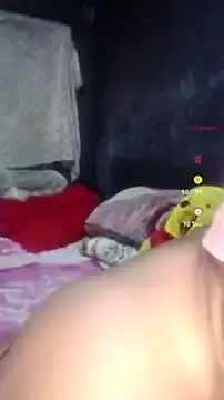 Snapshot of ChubbyMidgetxxx19 chatting on July 7, 5:06 pm ChubbyMidgetxxx19 online show from July 7, 5:06 pm