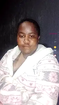 Snapshot of ChubbyMidgetxxx19 chatting on July 20, 6:54 pm ChubbyMidgetxxx19 online show from July 20, 6:54 pm