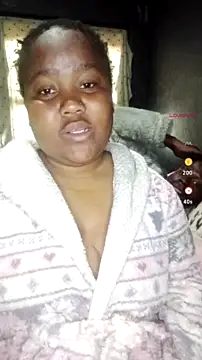 Snapshot of ChubbyMidgetxxx19 chatting on July 23, 9:51 am ChubbyMidgetxxx19 online show from July 23, 9:51 am
