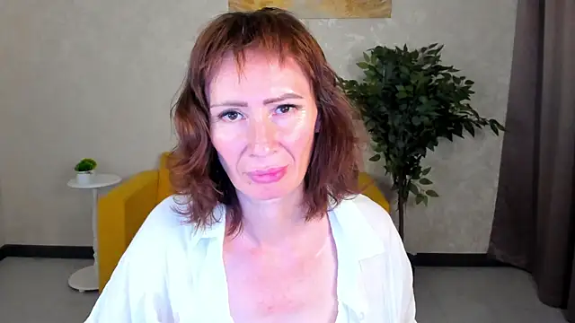 gracekellyyy online show from June 11, 4:05 pm