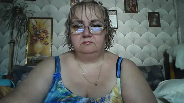 MarinaFarina53 online show from June 28, 5:02 am