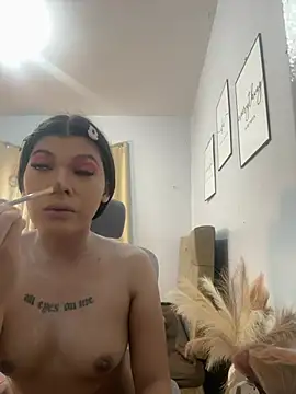 DanikaLovve online show from May 24, 3:17 pm