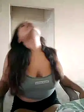 Snapshot of Daniela-Peruana chatting on May 7, 11:32 pm Daniela-Peruana online show from May 7, 11:32 pm