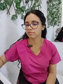 Snapshot of alanahot94 chatting on June 19, 9:29 pm alanahot94 online show from June 19, 9:29 pm