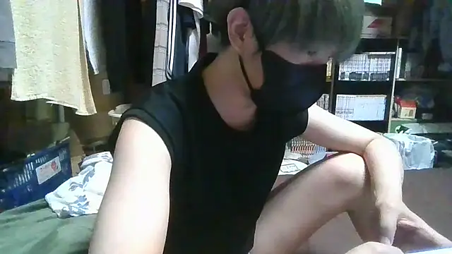 Snapshot of kazupan22 chatting on June 2, 12:51 pm kazupan22 online show from June 2, 12:51 pm