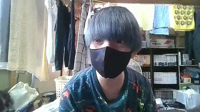 Snapshot of kazupan22 chatting on June 5, 8:09 am kazupan22 online show from June 5, 8:09 am