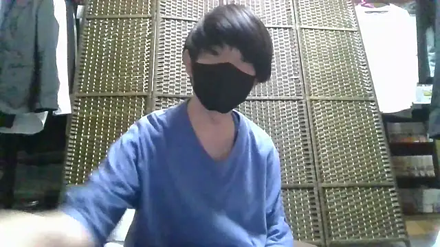 Snapshot of kazupan22 chatting on July 4, 10:21 am kazupan22 online show from July 4, 10:21 am