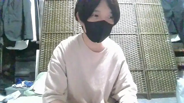 Snapshot of kazupan22 chatting on July 15, 12:10 pm kazupan22 online show from July 15, 12:10 pm