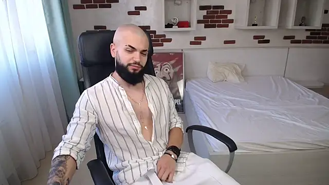 OscarWillss online show from May 24, 5:01 am