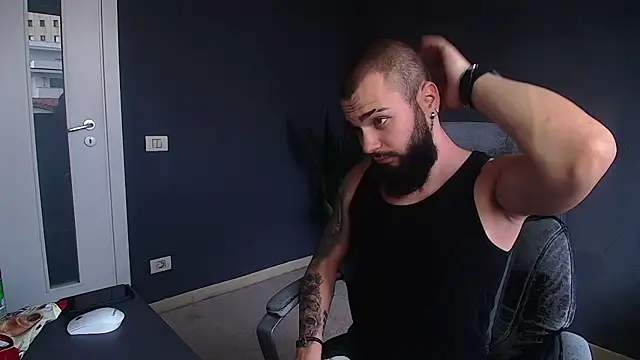 OscarWillss online show from June 22, 4:20 am