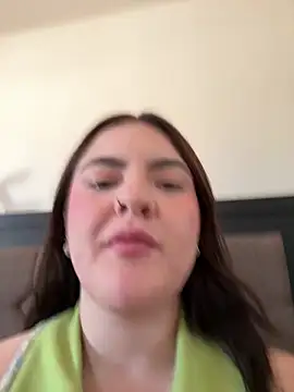 Snapshot of sol_intimos chatting on June 4, 9:21 pm sol intimos online show from June 4, 9:21 pm