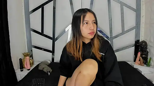 ScarletMoonRx online show from July 18, 5:28 pm
