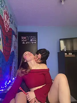 Snapshot of Valery_Salmons chatting on June 4, 1:06 pm Valery Salmons online show from June 4, 1:06 pm
