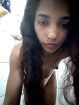 Snapshot of morenaindia26 chatting on May 28, 12:19 am morenaindia26 online show from May 28, 12:19 am