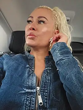 MILFBARBY online show from September 30, 7:13 am