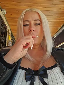 MILFBARBY online show from November 3, 9:10 am