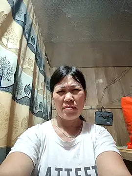 Snapshot of Orio_sexyy chatting on May 12, 7:27 am Orio sexyy online show from May 12, 7:27 am