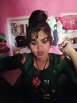 Snapshot of Mahi_Love0143 chatting on August 8, 4:25 am Mahi Love0143 online show from August 8, 4:25 am