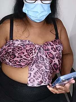 Xbees CT online show from June 30, 6:09 pm