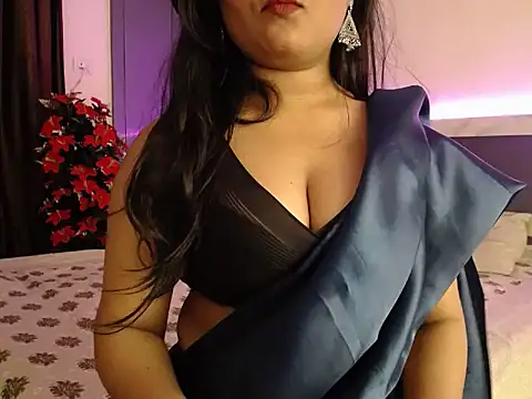 Bitchy bebo online show from May 31, 5:09 pm