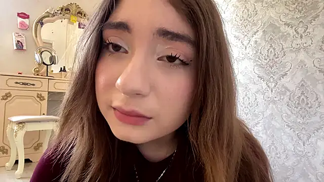 Snapshot of Rosie_Sweety chatting on June 16, 11:13 am Rosie Sweety online show from June 16, 11:13 am