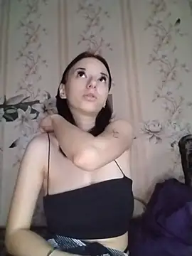 -VictoriaJohnson- online show from July 1, 2:18 pm