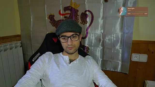 Snapshot of zadrotx chatting on June 16, 11:35 am zadrotx online show from June 16, 11:35 am