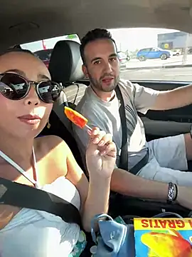 space couple online show from August 2, 5:22 pm