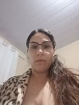 Snapshot of Maya388 chatting on June 21, 11:24 am Maya388 online show from June 21, 11:24 am