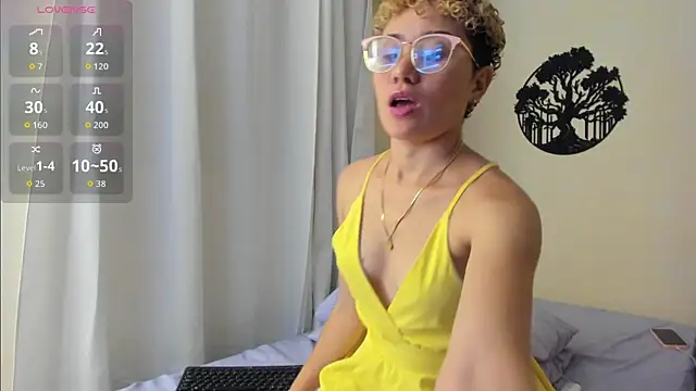 Snapshot of Camila_morgan16 chatting on July 1, 11:37 pm Camila morgan16 online show from July 1, 11:37 pm