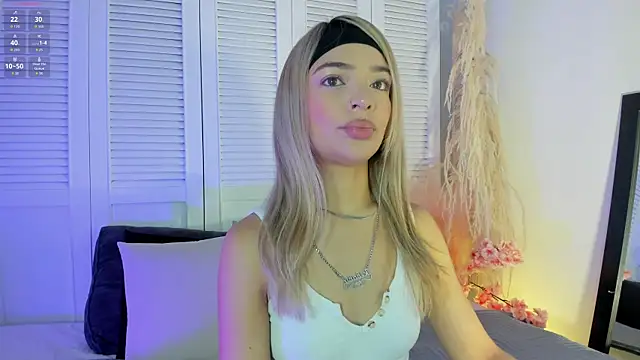 akemi   online show from June 1, 4:41 pm