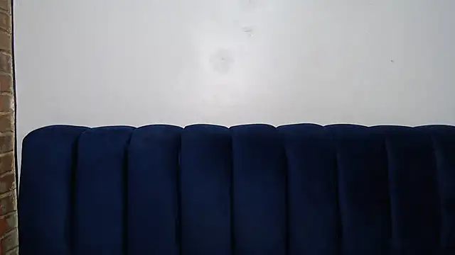 Snapshot of Youngling05 chatting on July 6, 6:10 am Youngling05 online show from July 6, 6:10 am