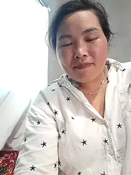 Snapshot of myle-couple22 chatting on May 15, 6:20 am myle-couple22 online show from May 15, 6:20 am