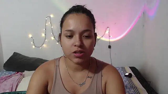 Snapshot of Adaraa_garcia03 chatting on June 5, 3:07 pm Adaraa garcia03 online show from June 5, 3:07 pm