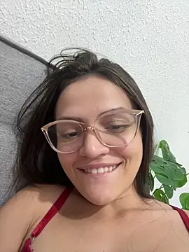 Snapshot of Sarah__hot chatting on May 15, 11:01 pm Sarah hot online show from May 15, 11:01 pm