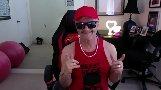 hotdadbod online show from February 26, 9:48 pm