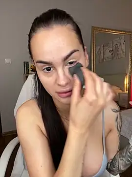BabyyGirll  online show from June 15, 8:05 am