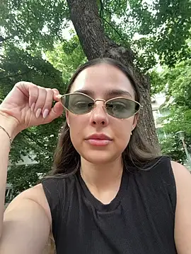 ScarletColesX online show from June 7, 1:26 pm