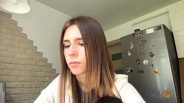 Snapshot of ZaraGuyette chatting on July 9, 11:03 am ZaraGuyette online show from July 9, 11:03 am