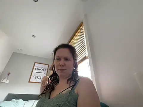 Snapshot of anabellefetish1 chatting on June 6, 12:32 pm anabellefetish1 online show from June 6, 12:32 pm