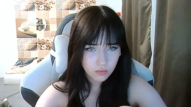 NoirEva online show from June 29, 5:02 pm