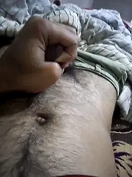 guyswithhardcock online show from May 15, 11:34 pm