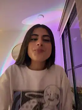 Snapshot of imsofia_dy chatting on May 15, 12:50 am imsofia dy online show from May 15, 12:50 am