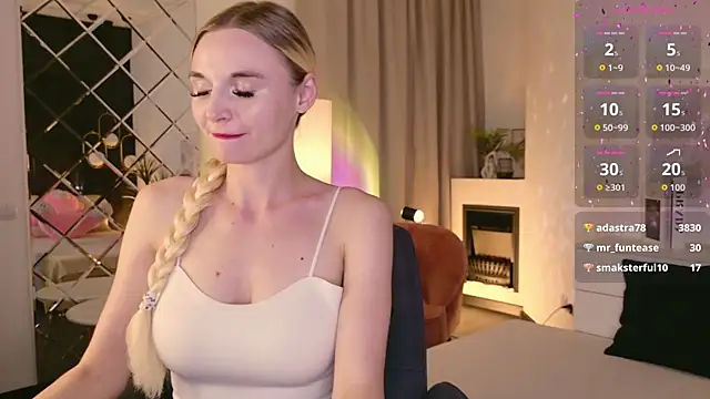 Snapshot of Mila__Lux chatting on July 14, 2:05 am Mila Lux online show from July 14, 2:05 am