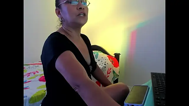 Snapshot of Ms_Amada chatting on May 21, 9:11 pm Ms Amada online show from May 21, 9:11 pm