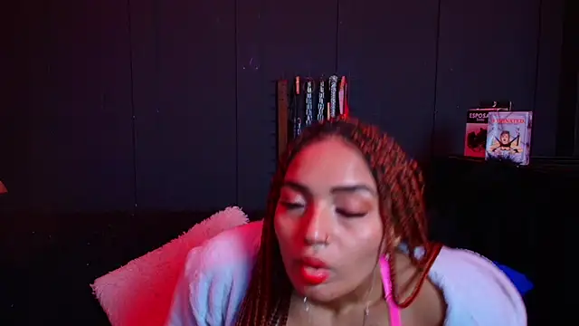 Briana pratt online show from May 26, 1:07 pm