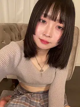 Snapshot of yu_nya chatting on May 17, 5:49 am yu nya online show from May 17, 5:49 am